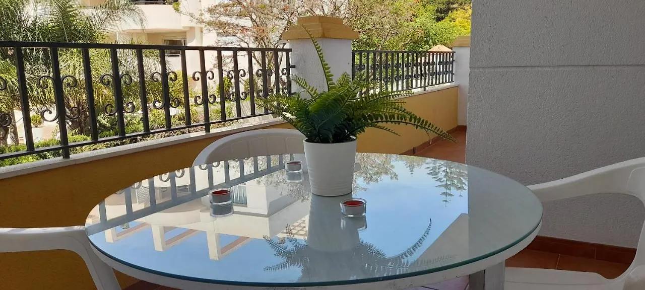Marbella Nagueles 아파트